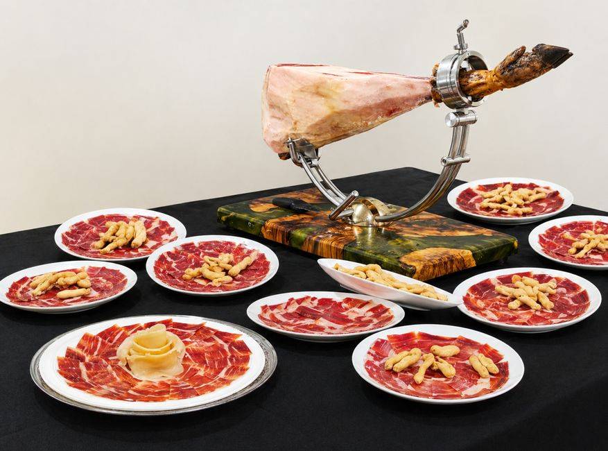 Animation charcuterie et découpe de jambon à Paris